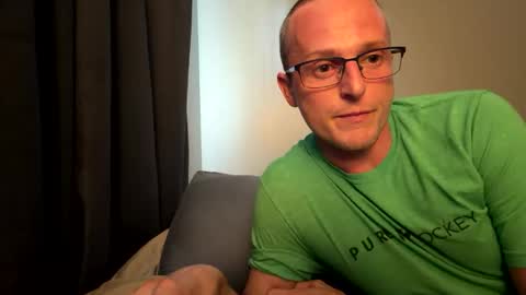 first stream was very fun grateful for every follow and super active chat online show from May 21, 2026, 4:14 pm