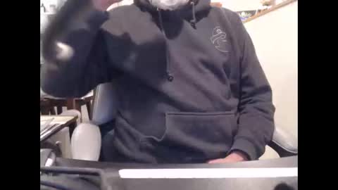 tallguy4unow online show from December 15, 2025, 1:37 pm