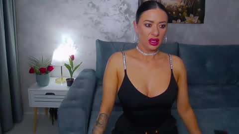 Snapshot of tallida69 chatting on March 11, 2025, 1:05 am Tallida online show from March 11, 2025, 1:05 am