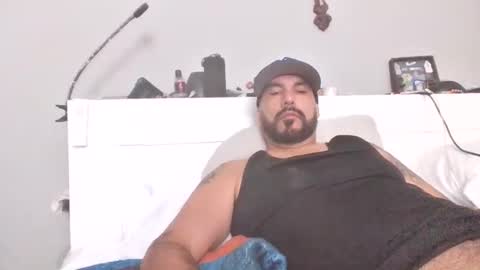 Snapshot of talllatino310 chatting on September 20, 2025, 10:22 pm talllatino310 online show from September 20, 2025, 10:22 pm