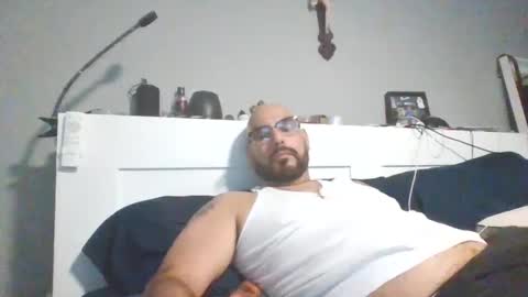 Snapshot of talllatino310 chatting on October 12, 2025, 11:26 pm talllatino310 online show from October 12, 2025, 11:26 pm