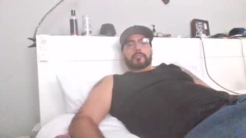 talllatino310 online show from November 18, 2025, 6:01 pm