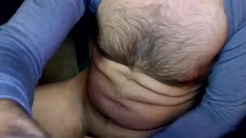 Snapshot of talltannhandsome chatting on April 8, 2026, 12:27 pm talltannhandsome online show from April 8, 2026, 12:27 pm