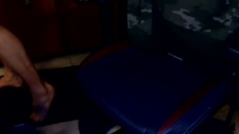 Snapshot of talltannhandsome chatting on April 9, 2026, 12:54 am talltannhandsome online show from April 9, 2026, 12:54 am