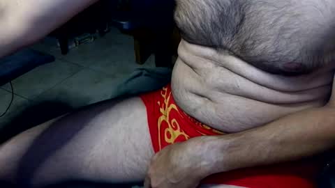 Snapshot of talltannhandsome chatting on April 11, 2026, 10:41 am talltannhandsome online show from April 11, 2026, 10:41 am