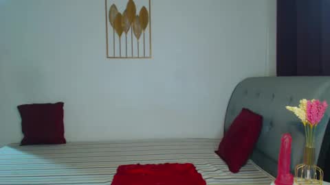 Talyana online show from December 7, 2024, 2:02 pm