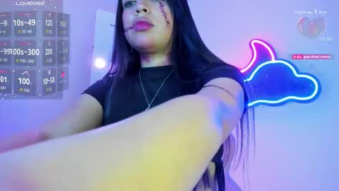 Snapshot of tamara_marquez chatting on October 22, 2025, 8:25 am SOFIA  online show from October 22, 2025, 8:25 am