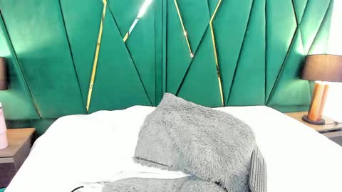 Tamara  online show from February 1, 2025, 6:29 pm