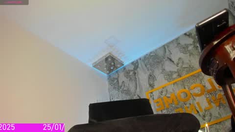  T A M A R A  online show from January 25, 2025, 7:28 am