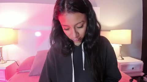 Tamy  online show from October 24, 2025, 1:18 pm