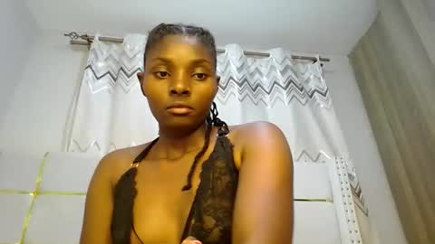 Snapshot of tamia538235 chatting on February 26, 2025, 6:43 pm tamia online show from February 26, 2025, 6:43 pm