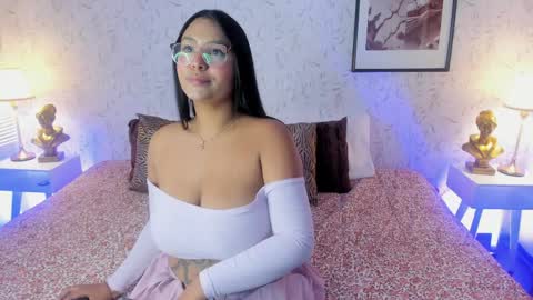 Tammara  online show from May 5, 2026, 12:02 pm