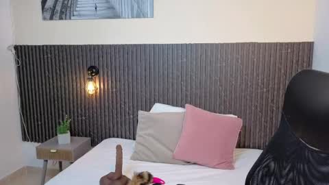 Tammy Lynn online show from April 12, 2026, 6:57 pm