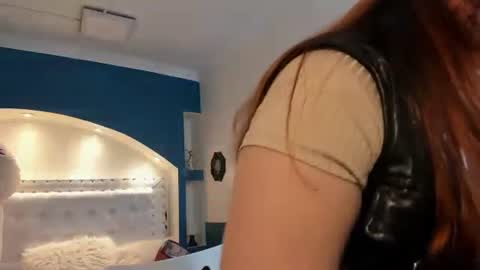 Snapshot of tammyparker_ chatting on December 24, 2024, 7:11 pm Tammara  online show from December 24, 2024, 7:11 pm