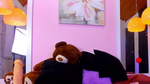 Snapshot of tammyytaylor chatting on January 1, 2025, 12:11 am TammyTaylor online show from January 1, 2025, 12:11 am