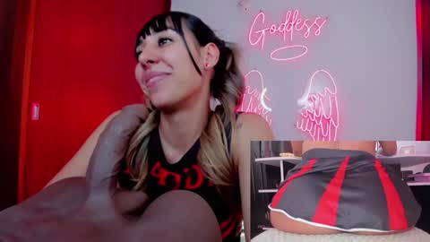 Snapshot of tamy_bennett chatting on January 29, 2025, 1:28 pm Tamara online show from January 29, 2025, 1:28 pm