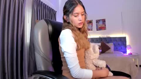 Tamy  online show from October 15, 2025, 7:58 pm