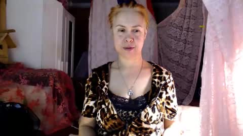 Milena online show from February 26, 2026, 8:19 pm