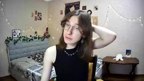 Snapshot of tangerine4dreams chatting on February 9, 2025, 12:19 pm Milena Kuprianova online show from February 9, 2025, 12:19 pm