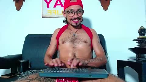 tanshavey online show from April 21, 2026, 1:42 am