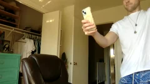 Snapshot of tantrichealing chatting on February 4, 2026, 7:31 pm Dr. Love online show from February 4, 2026, 7:31 pm