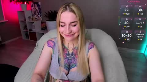 Snapshot of tanya_acid chatting on March 5, 2025, 4:02 am Tanya acid       online show from March 5, 2025, 4:02 am