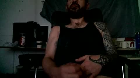 Snapshot of tarado_skype_cam chatting on January 8, 2026, 7:10 am tarado_skype_cam online show from January 8, 2026, 7:10 am
