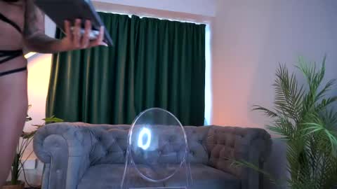 Elliot online show from May 11, 2026, 8:53 am