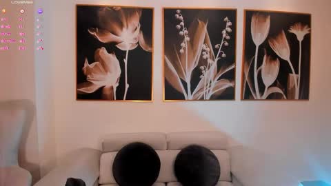 Tara Lawrence online show from October 5, 2025, 2:21 am