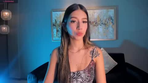 Tara Lawrence online show from October 7, 2025, 2:42 am