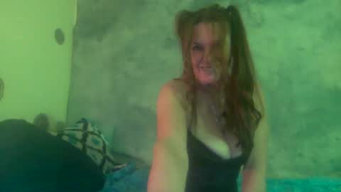 tara lynn online show from January 9, 2025, 5:34 am