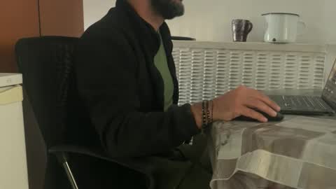 tarkan198 online show from November 1, 2025, 9:00 am