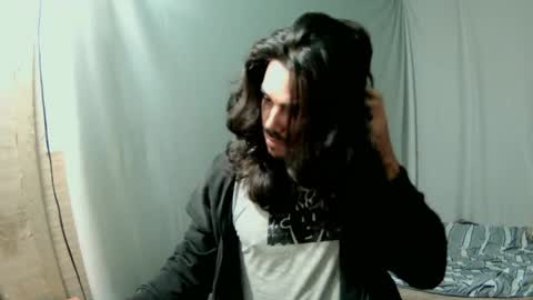 tarzanz_here online show from May 10, 2026, 12:05 am
