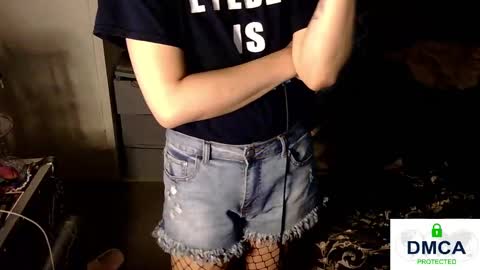 Snapshot of tashakai chatting on February 18, 2025, 6:37 am TashaKai online show from February 18, 2025, 6:37 am