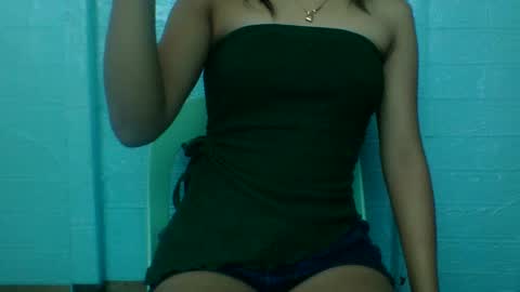 monica online show from October 20, 2025, 1:28 am