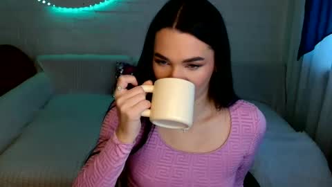 Snapshot of tasty_babyy chatting on November 28, 2025, 7:33 am tasty_babyy online show from November 28, 2025, 7:33 am