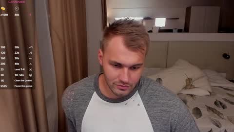 Snapshot of tasty_justin chatting on December 4, 2024, 9:24 pm My shows 2100500 UTC3 online show from December 4, 2024, 9:24 pm