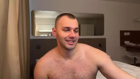 Snapshot of tasty_justin chatting on September 27, 2025, 5:45 am My shows 2100500 UTC3 online show from September 27, 2025, 5:45 am