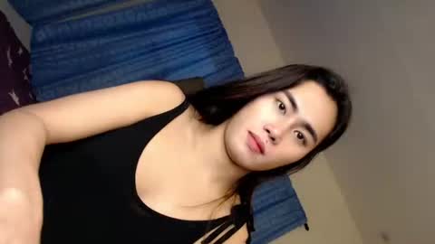 Vannesa online show from September 19, 2025, 4:58 am