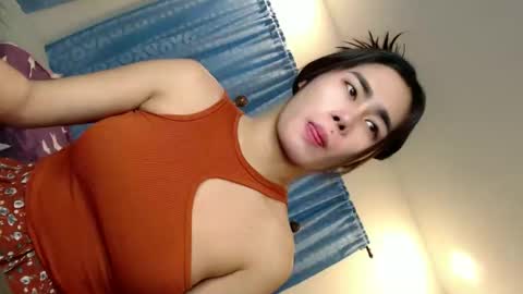 Vannesa online show from September 24, 2025, 8:06 am