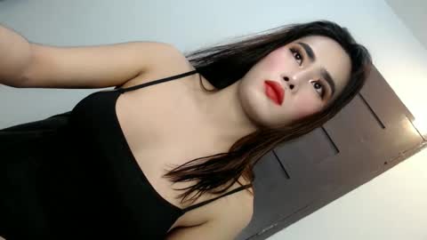 Vannesa online show from October 1, 2025, 9:59 am