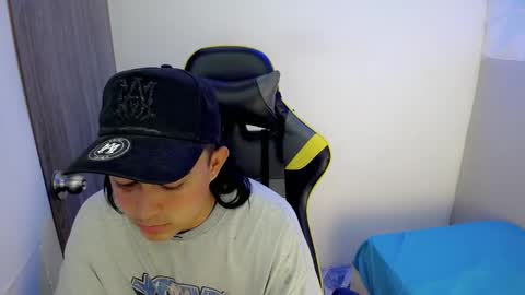 T A T A N online show from November 18, 2025, 8:57 pm