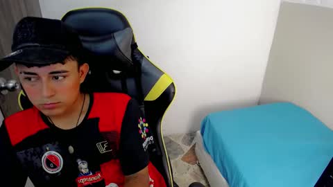 T A T A N online show from November 20, 2025, 8:52 pm