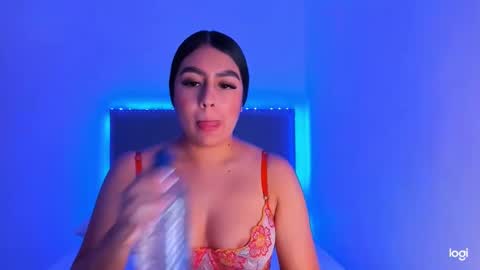 Snapshot of tatiana_2000 chatting on December 31, 2024, 5:40 pm Tatiana online show from December 31, 2024, 5:40 pm