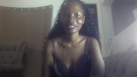 Snapshot of tatiana_254 chatting on October 16, 2025, 3:35 pm tatiana_254 online show from October 16, 2025, 3:35 pm