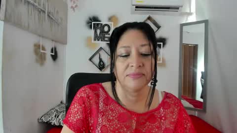 tatiana_sofiaa online show from October 8, 2025, 1:31 pm