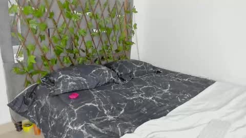 tatianasquirthot online show from February 19, 2026, 7:21 pm