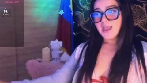Tatiss online show from July 6, 2026, 2:52 am