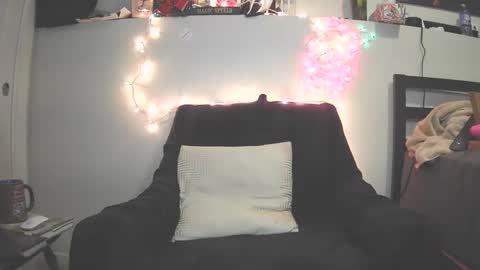 Snapshot of tattdxxx chatting on December 11, 2024, 10:36 am just jay1988 online show from December 11, 2024, 10:36 am