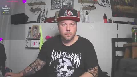 Snapshot of tattdxxx chatting on September 18, 2025, 10:17 am just jay1988 online show from September 18, 2025, 10:17 am